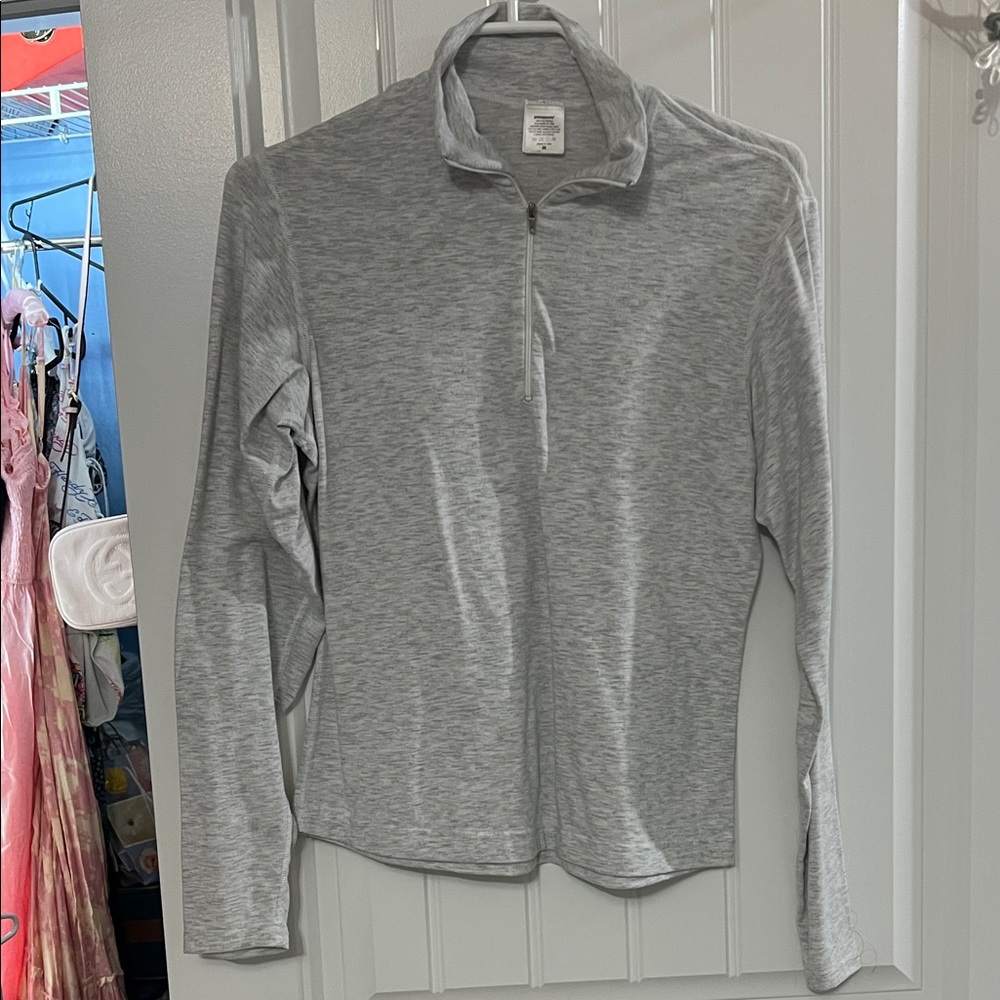 Patagonia Light Gray Quarter-Zip Long Sleeve Pullover